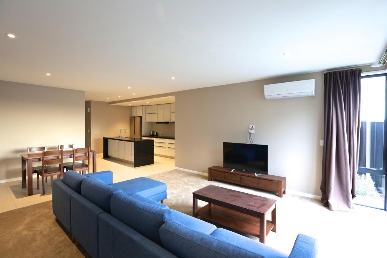 Golden Sun Apartment -Two Bedrooms, Three Bedrooms Christchurch Exteriér fotografie